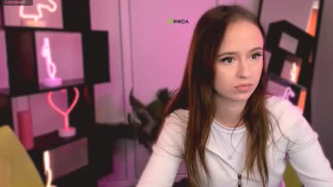 mia_moah online show from 10-13-25, 08:47