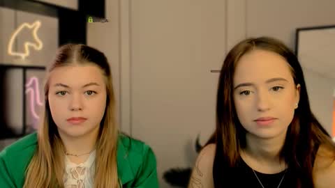 mia_moah online show from 10-20-25, 08:26