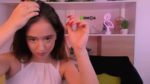 mia_moah online show from 10-22-25, 08:25