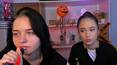 mia_moah online show from 10-30-25, 12:17