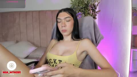 mia_mtnz02 online show from 05-21-26, 03:46