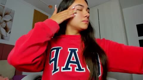 Snapshot of mia_nevaeh chatting on 01-04-25, 08:27 Mia Nevaeh - follow me online show from 01-04-25, 08:27