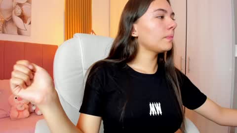 Snapshot of mia_nevaeh chatting on 02-04-25, 09:10 Mia Nevaeh - follow me online show from 02-04-25, 09:10