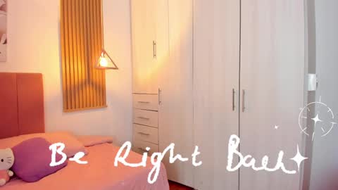 Snapshot of mia_nevaeh chatting on 03-02-25, 11:53 Mia Nevaeh - follow me online show from 03-02-25, 11:53