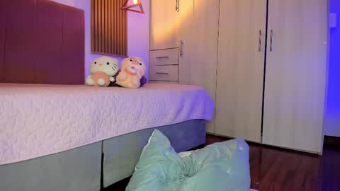 Snapshot of mia_nevaeh chatting on 11-20-25, 08:41 Mia Nevaeh - follow me online show from 11-20-25, 08:41