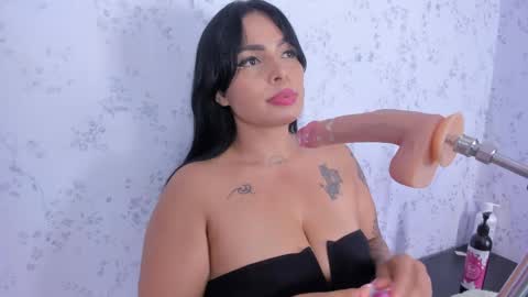 mia novoa online show from 04-28-26, 11:32