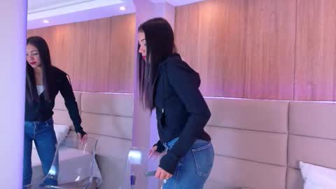 mia_oconner online show from 09-28-25, 01:05