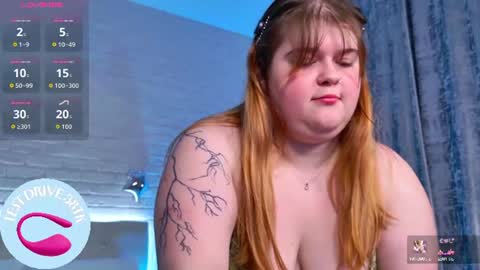 Snapshot of mia_of_your_dreams chatting on 06-19-26, 06:56 Sweet Mia online show from 06-19-26, 06:56