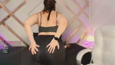 mia_pembroke_ online show from 07-13-26, 04:04