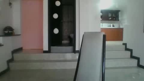 Mia  online show from 12-15-24, 10:15