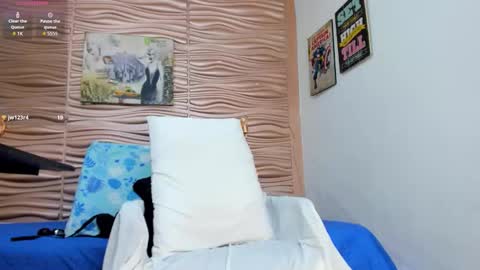 Snapshot of mia_pineda chatting on 11-29-25, 10:29 Mariana online show from 11-29-25, 10:29