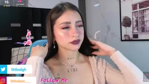 Snapshot of mia_ponce_a chatting on 09-13-25, 01:00 MIA online show from 09-13-25, 01:00