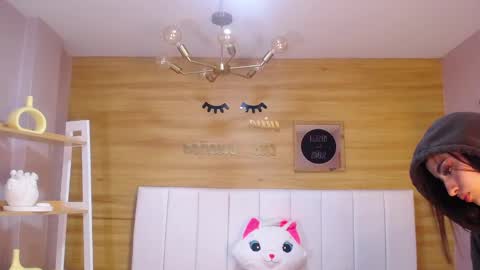 Snapshot of mia_ponce_a chatting on 10-16-25, 01:39 MIA online show from 10-16-25, 01:39