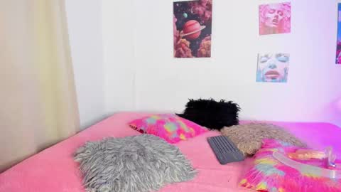 mia_purplee online show from 10-02-25, 03:13