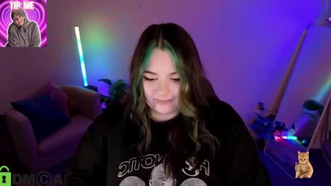 Mia online show from 03-28-26, 02:00