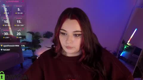 Mia online show from 04-09-26, 06:19