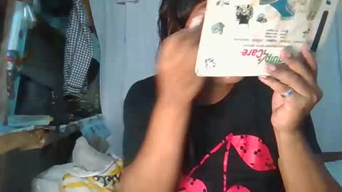 Snapshot of mia_revita chatting on 05-05-26, 11:51 mia_revita online show from 05-05-26, 11:51