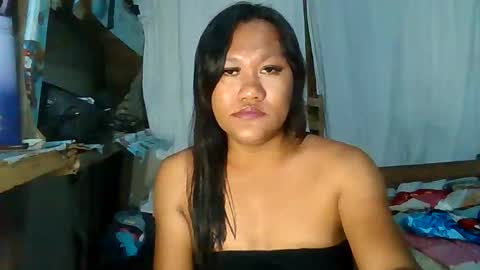 Snapshot of mia_revita chatting on 05-30-26, 12:57 mia_revita online show from 05-30-26, 12:57