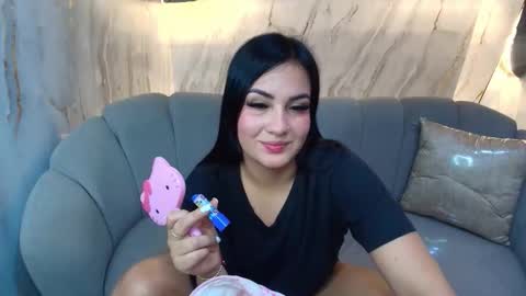 Snapshot of mia_rosse_r chatting on 03-05-26, 08:05 Mia online show from 03-05-26, 08:05