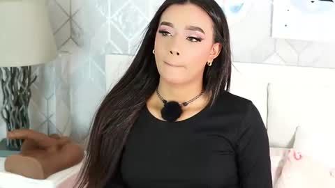 mia rossi 7 online show from 07-24-26, 11:30