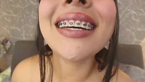 Snapshot of mia_roux13 chatting on 02-28-25, 01:05 Mia Roux online show from 02-28-25, 01:05