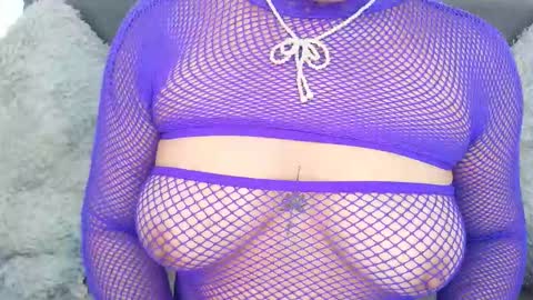 Snapshot of mia_roux13 chatting on 10-10-25, 07:24 Mia Roux online show from 10-10-25, 07:24