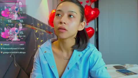 Mia online show from 02-17-25, 11:44