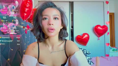 Mia online show from 02-23-25, 05:56