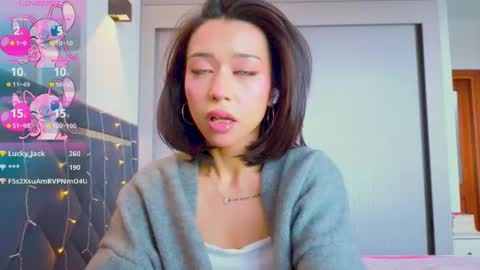 Mia online show from 03-03-25, 06:48