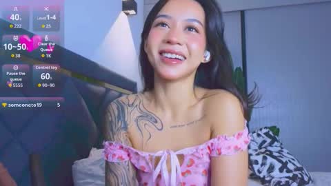 Mia online show from 11-01-25, 06:32