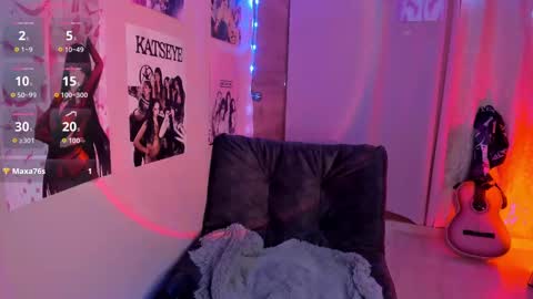 Mia Sky online show from 10-28-25, 11:07