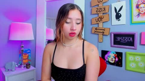 Snapshot of mia_skys chatting on 12-03-25, 12:03 Mia online show from 12-03-25, 12:03