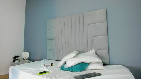 mia_smith_x online show from 02-07-25, 01:47