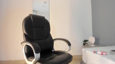 mia_smith_x online show from 03-06-25, 10:58