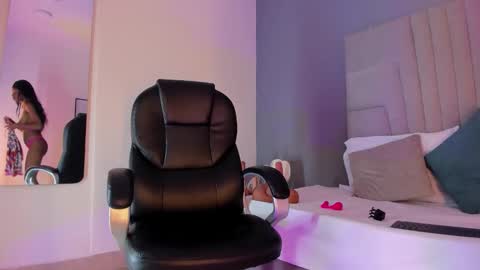 mia_smith_x online show from 09-09-25, 08:30