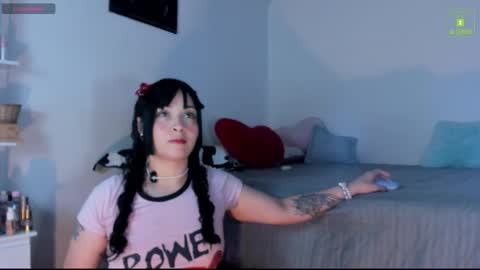 Mia  online show from 11-03-25, 02:24