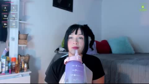 Mia  online show from 11-04-25, 04:00