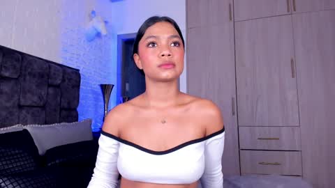 Mia steele online show from 04-06-26, 07:26