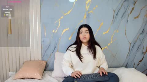 MIA  SUN  online show from 10-22-25, 11:54