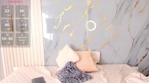 MIA  SUN  online show from 10-24-25, 12:12