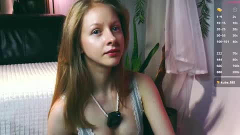 Snapshot of mia_vebes chatting on 10-21-25, 03:24 Mia online show from 10-21-25, 03:24