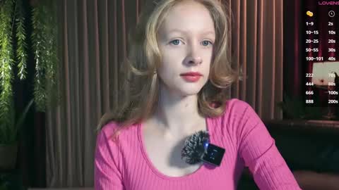 Snapshot of mia_vebes chatting on 11-23-25, 11:10 Mia online show from 11-23-25, 11:10