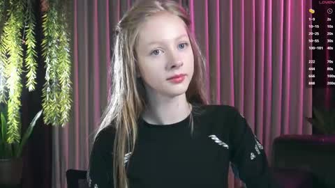 Snapshot of mia_vebes chatting on 11-29-25, 07:39 Mia online show from 11-29-25, 07:39