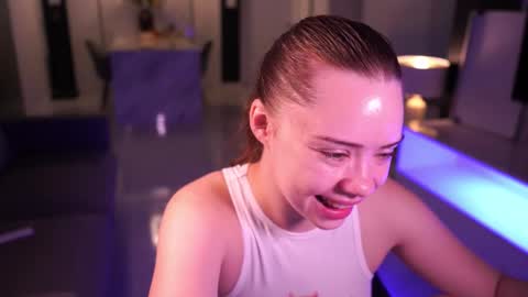 VixenMia online show from 11-18-25, 04:06