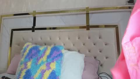 mia_vy online show from 01-08-26, 07:16