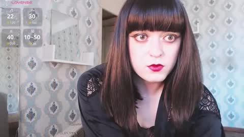 mia_wallase online show from 01-18-26, 09:13