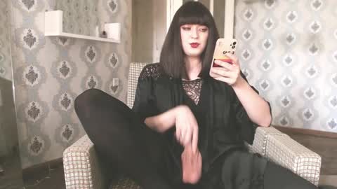 mia_wallase online show from 06-02-26, 04:47