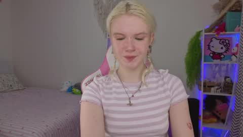 Mia online show from 04-26-26, 03:37