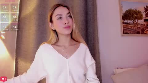 Mia White  online show from 10-24-25, 01:18