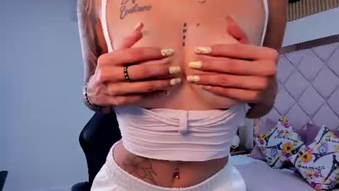 Mia  online show from 07-17-26, 12:56